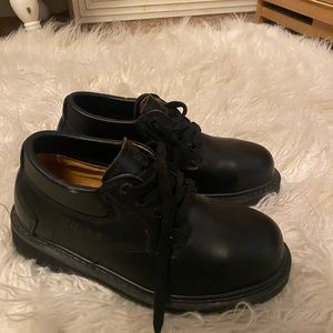 Steel toed shoes amazing quality and condition